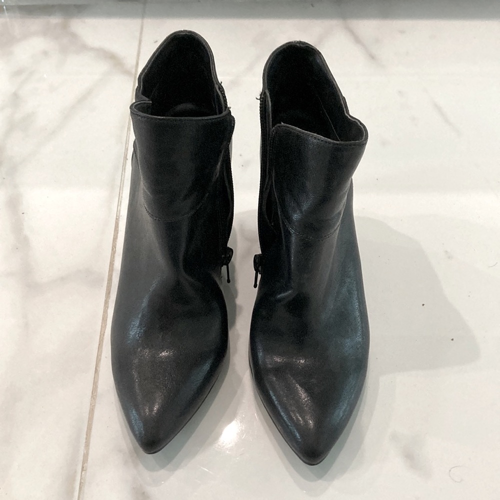 Nine West black booties